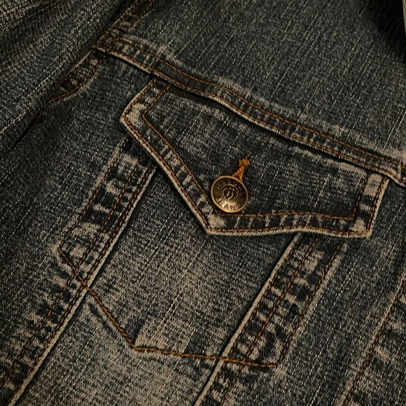 Size large Jean Jacket - Picture 2 of 6